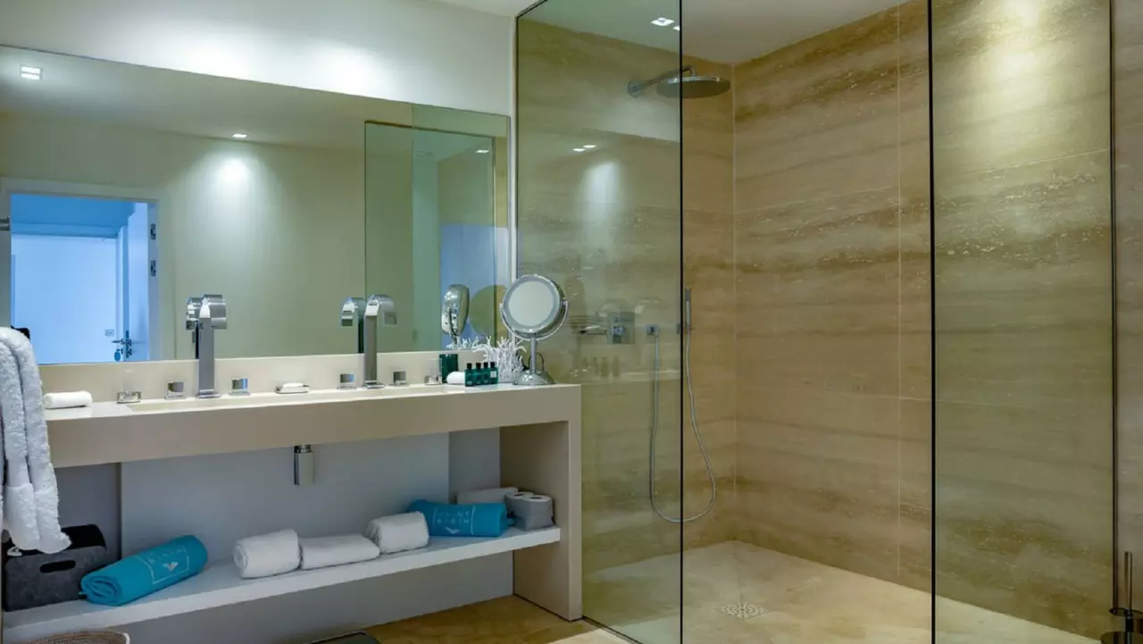 Villa Bleu in St Barths, photo 19 of 21