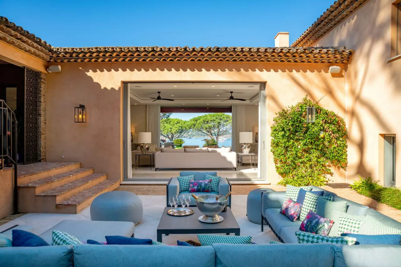 Villa Canoubwest in Saint-Tropez, photo 27 of 40