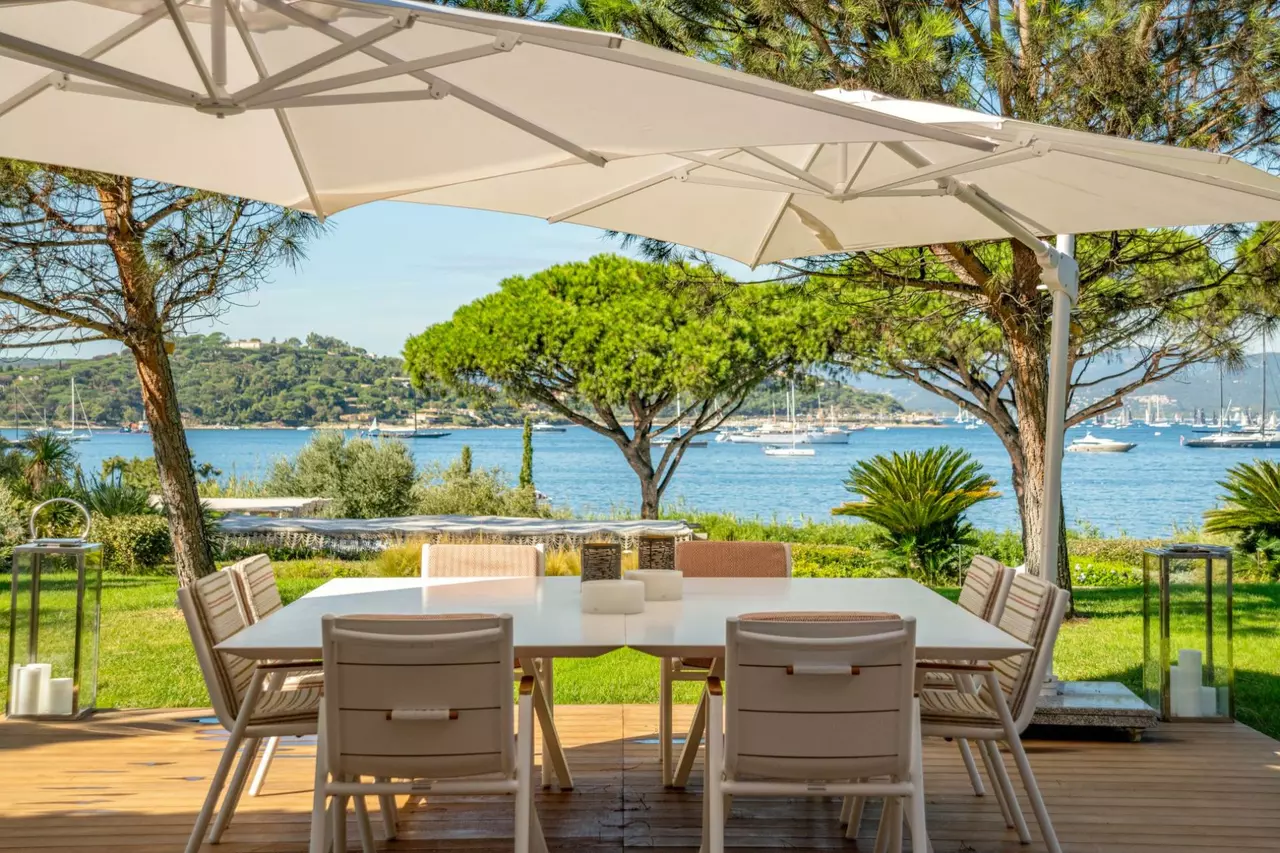 Villa Canoubwest in Saint-Tropez, photo 31 of 40