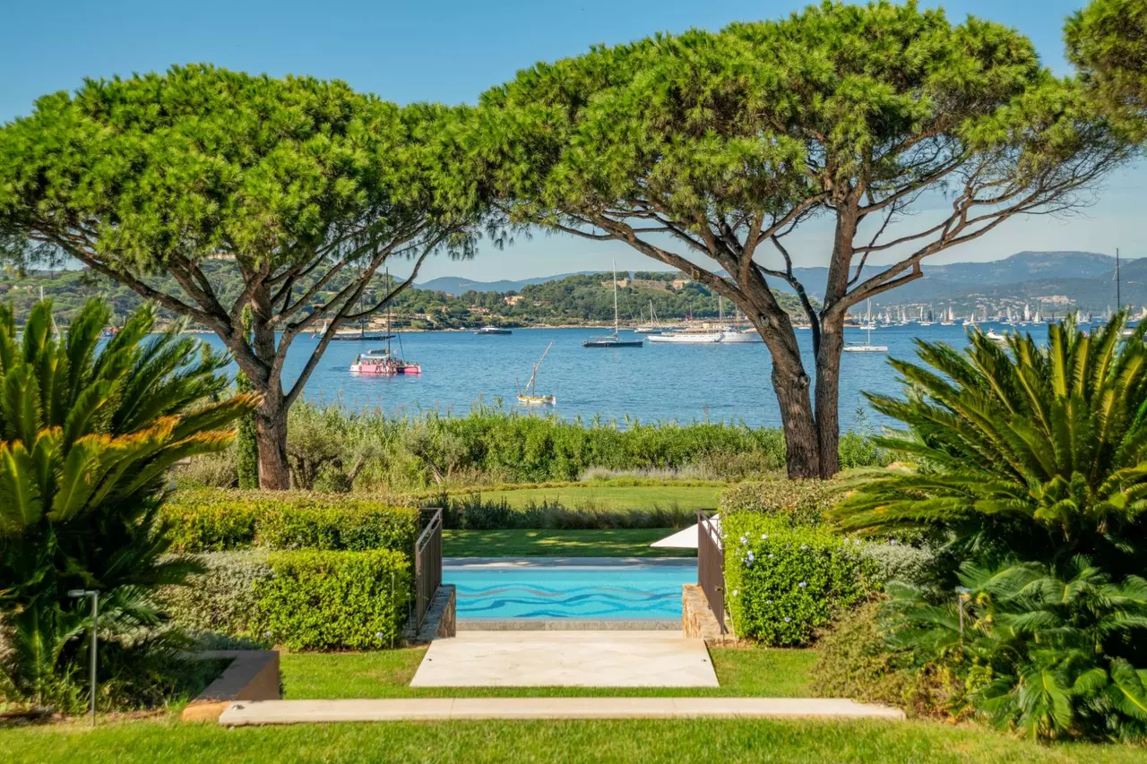 Villa Canoubwest in Saint-Tropez, photo 25 of 40