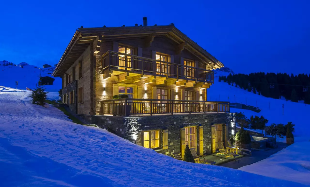 Chalet ÜberHaus in Lech & Zürs, photo 2 of 30