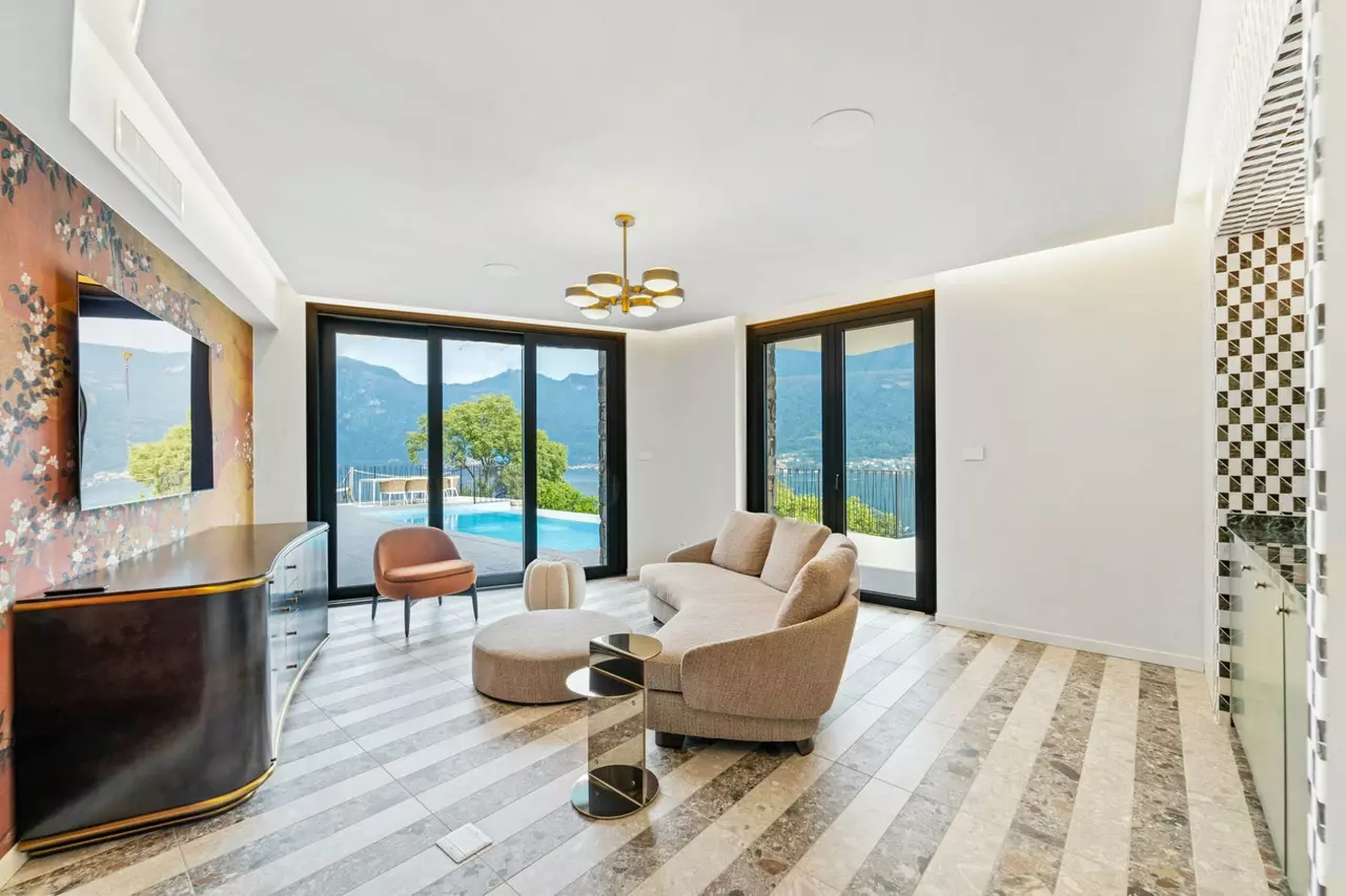 Villa Gabi in Lake Como, photo 3 of 25