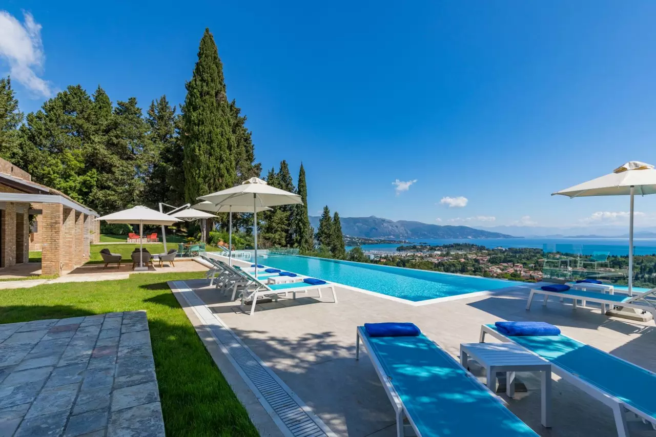 Villa Ionica in Corfu, photo 9 of 26