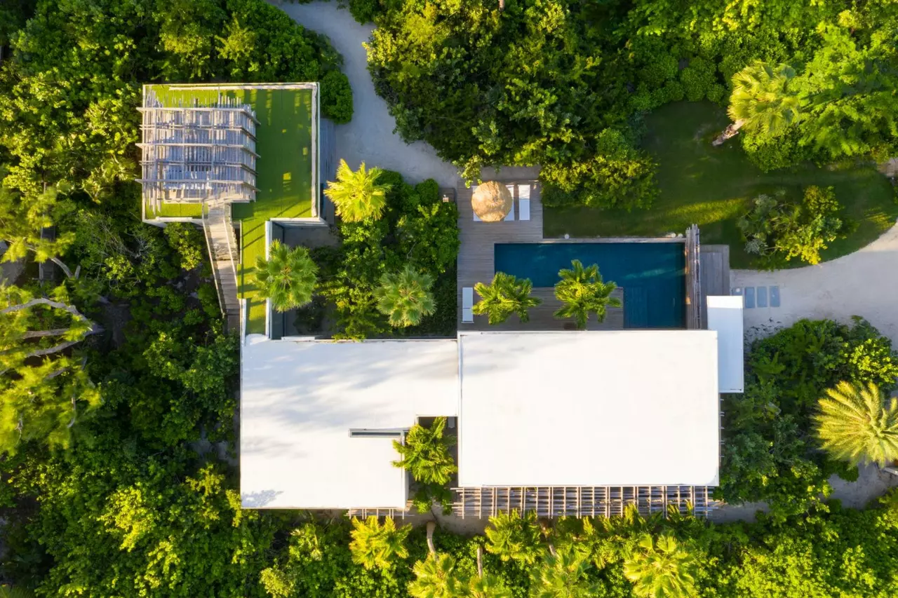 Villa Islander in Turks and Caicos, photo 2 of 29