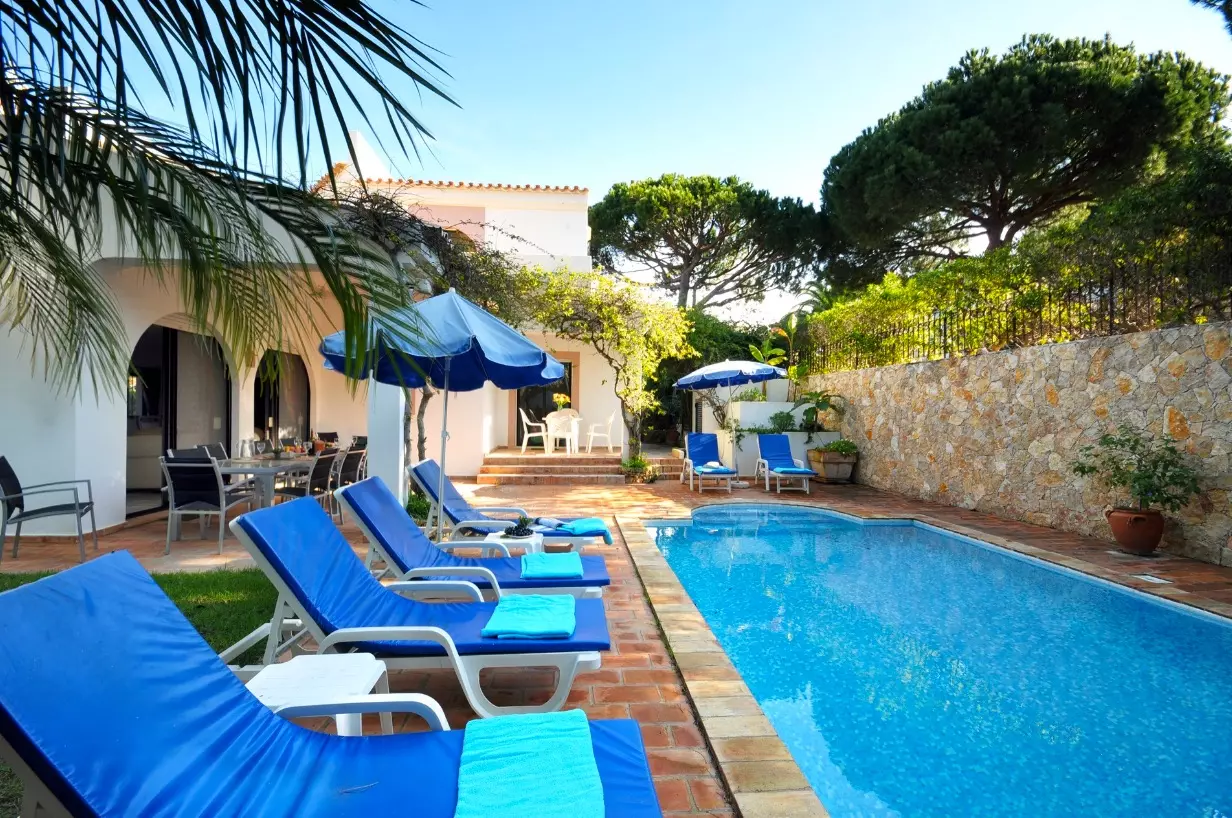 Lovely 3 Bed Villa In Dunas Douradas in Algarve, photo 4 of 17