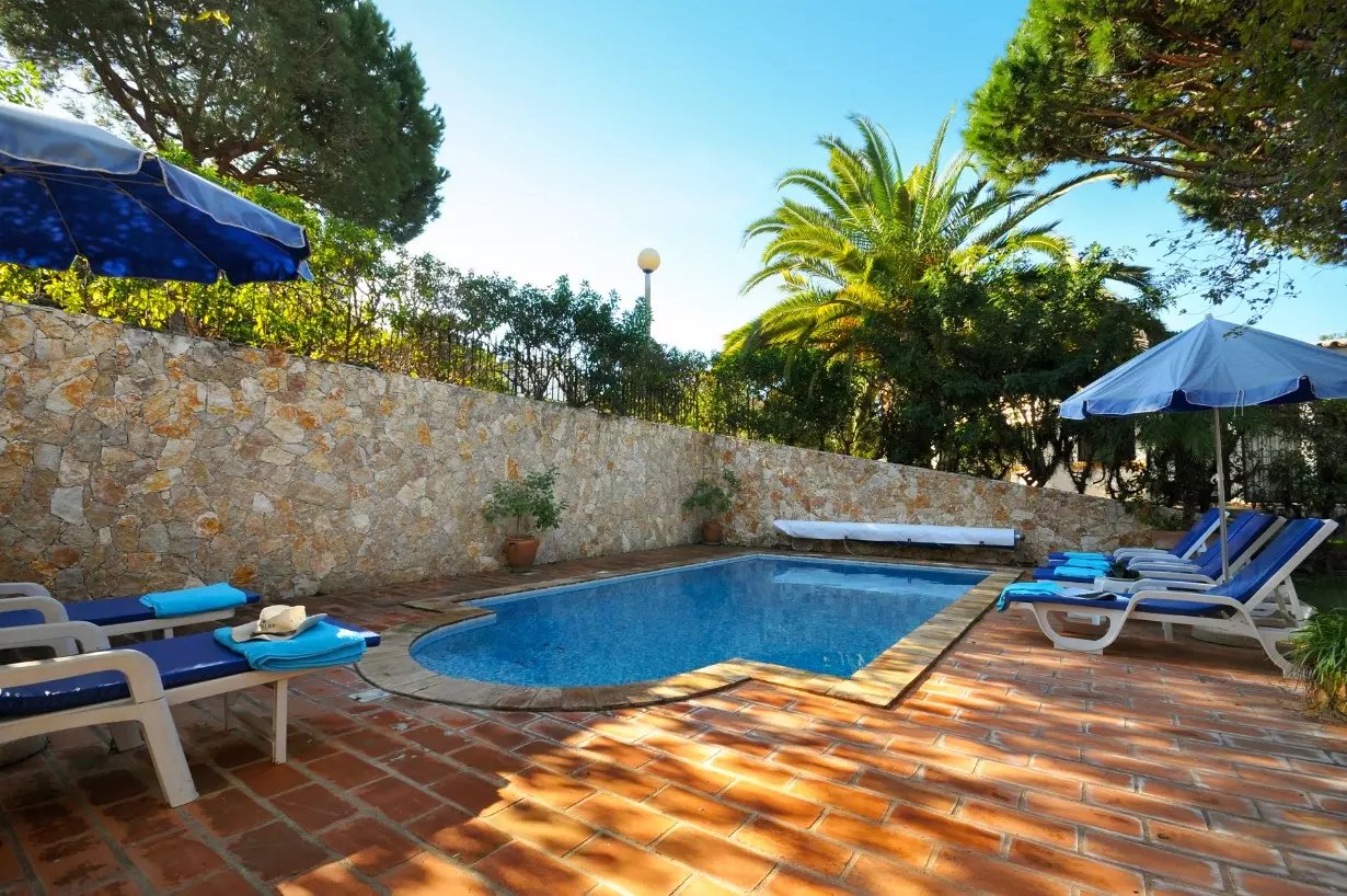 Lovely 3 Bed Villa In Dunas Douradas in Algarve, photo 6 of 17