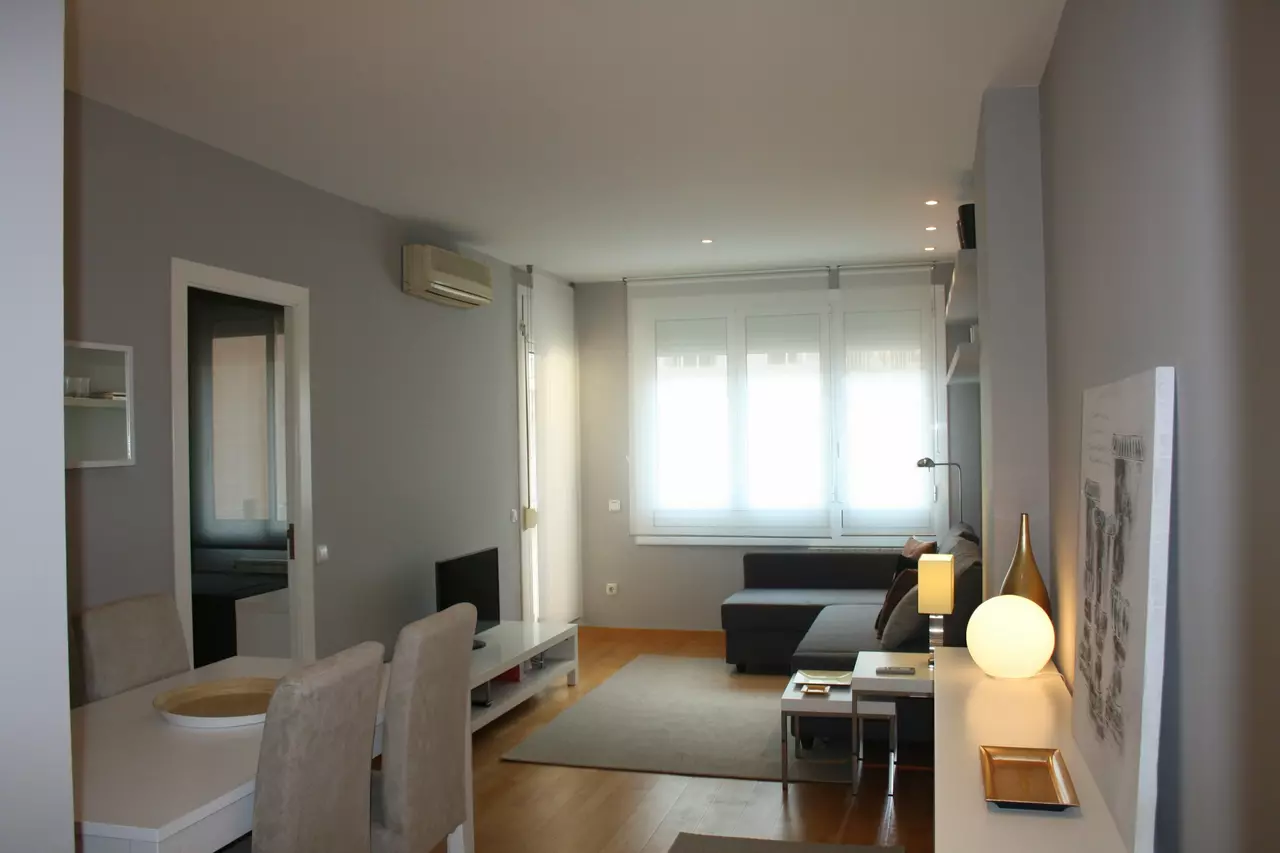 Nice and cozy 85 sqm short term rentals in Barcelona for up to 6 people in Southern Europe, photo 6 of 17