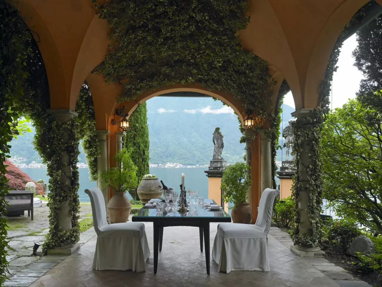 Villa La Cassinella in Lake Como, photo 2 of 28