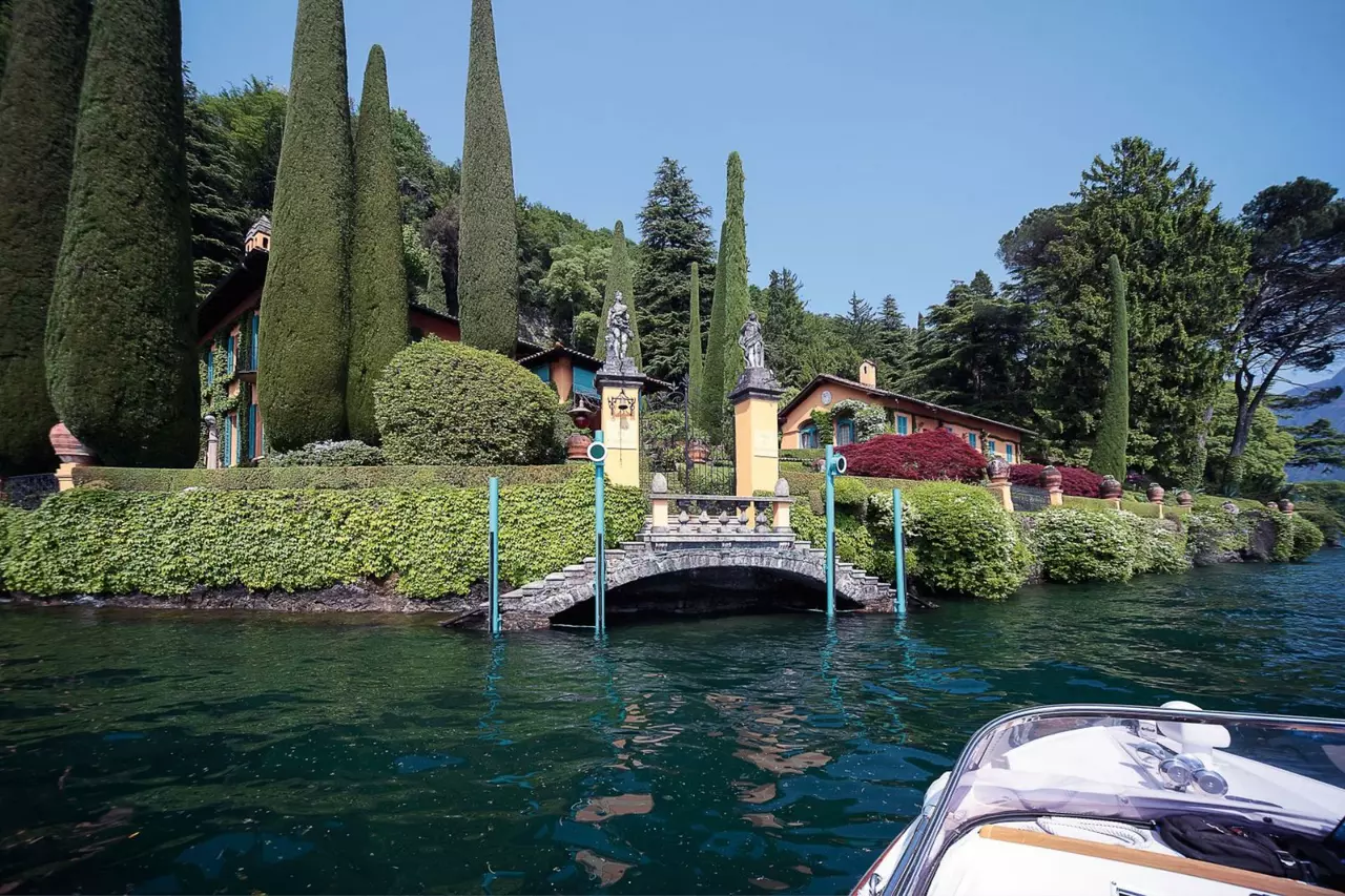 Villa La Cassinella in Lake Como, photo 28 of 28