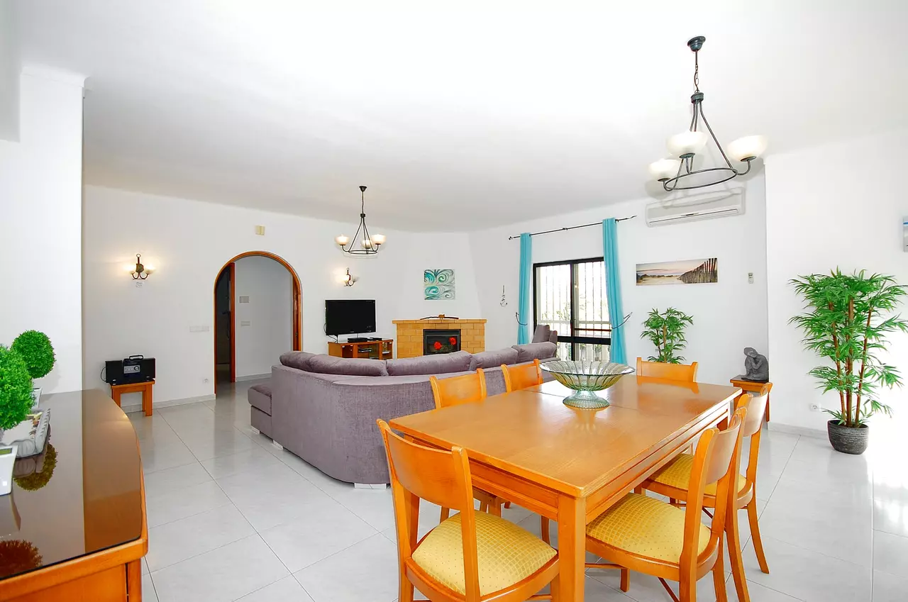 attractive villa 3 bed villa in Algarve, photo 11 of 24