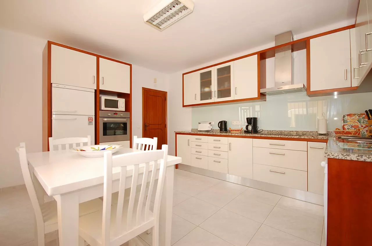 attractive villa 3 bed villa in Algarve, photo 14 of 24