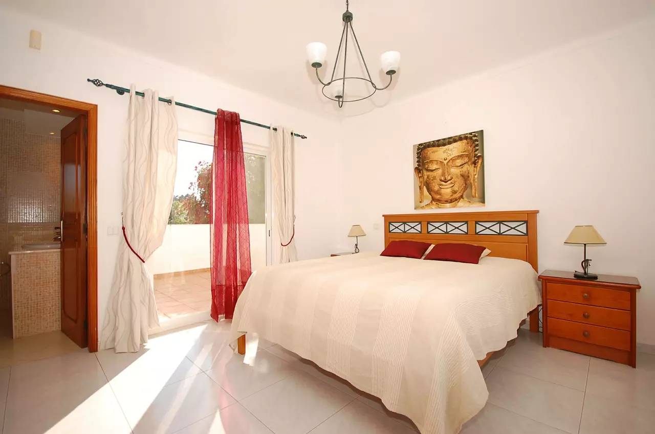 attractive villa 3 bed villa in Algarve, photo 22 of 24