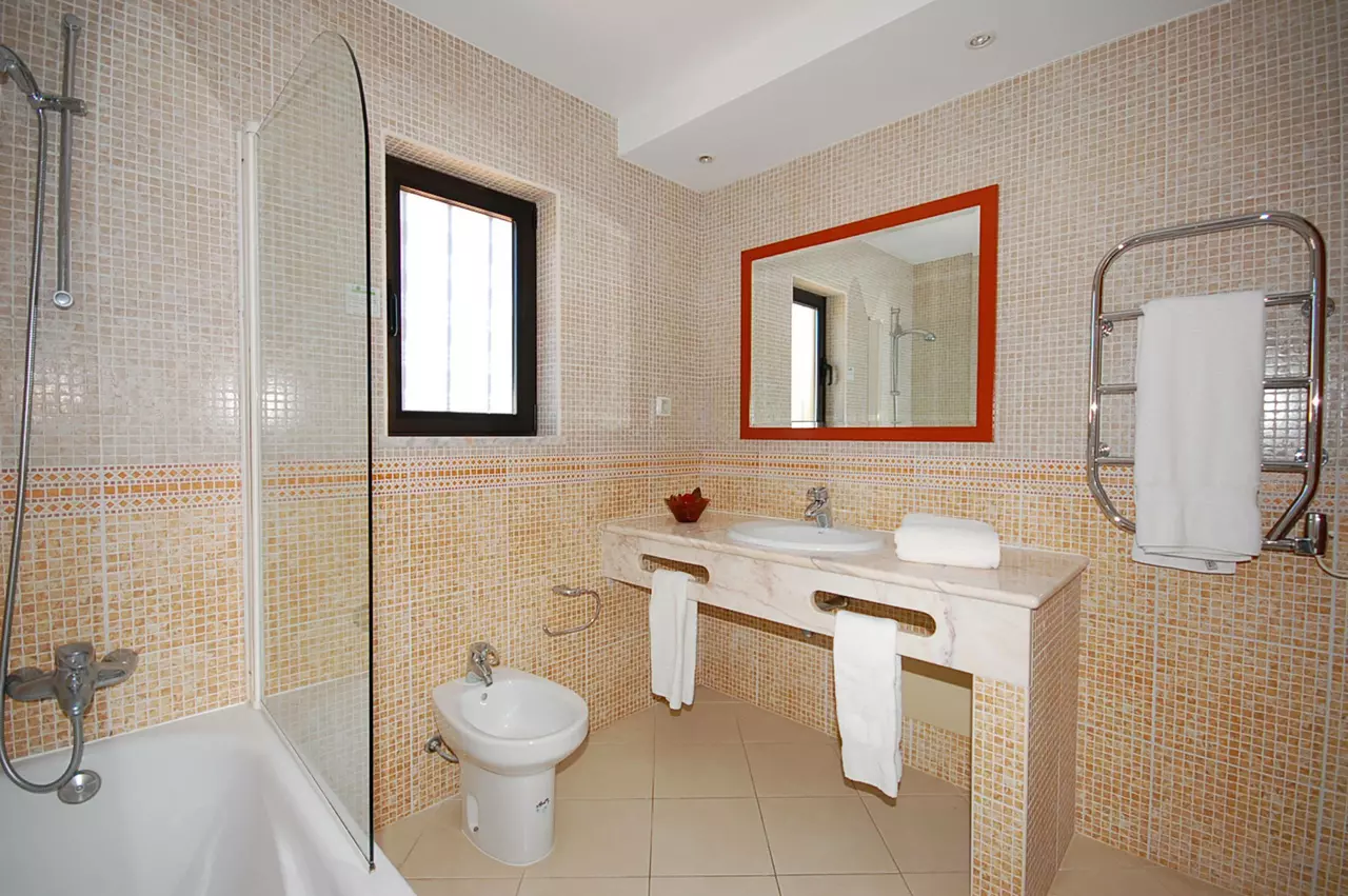attractive villa 3 bed villa in Algarve, photo 24 of 24