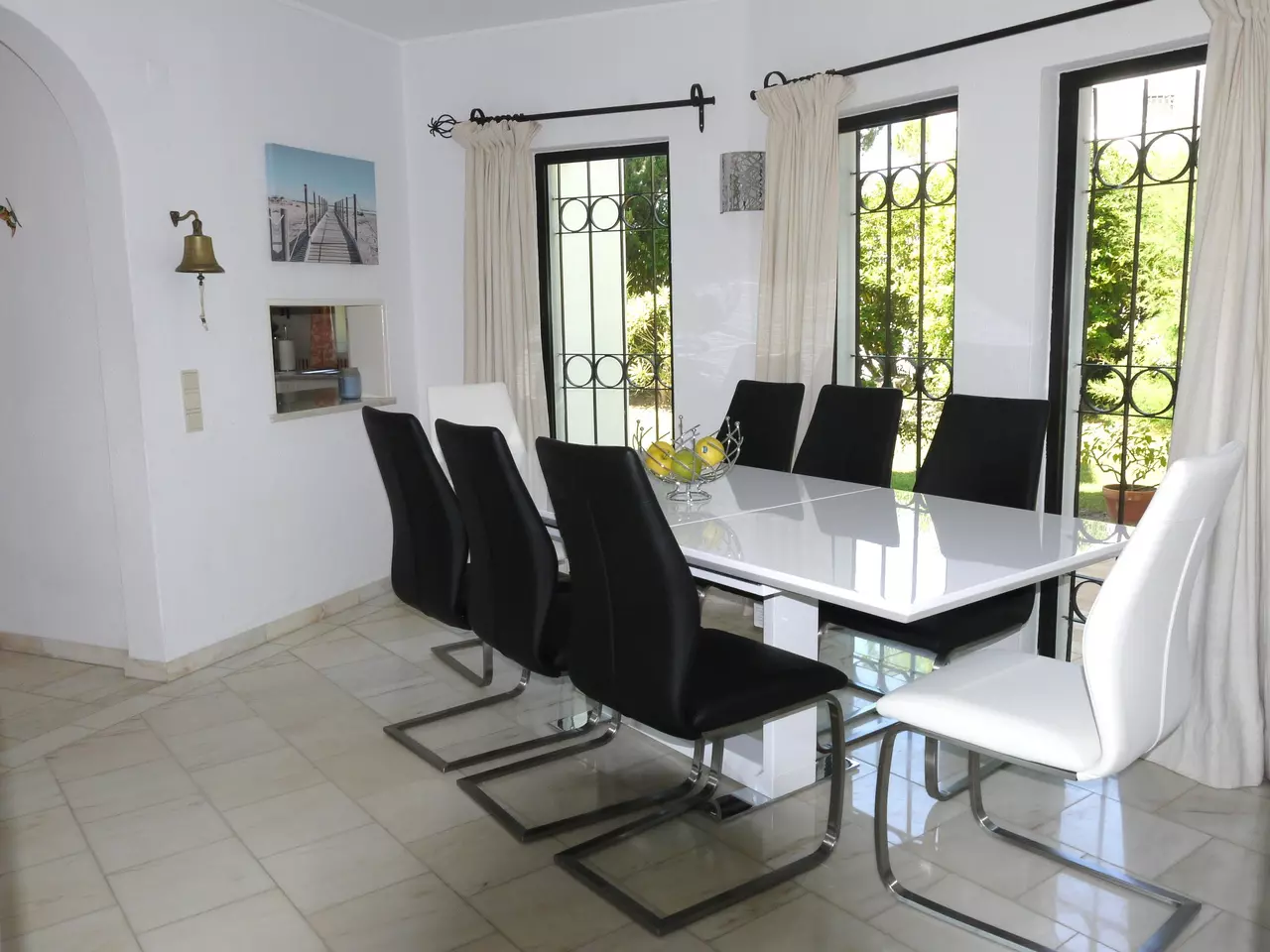 3 Bedroom 2 Bathroom Villa with Pool in Dunas Douradas in Algarve, photo 9 of 20