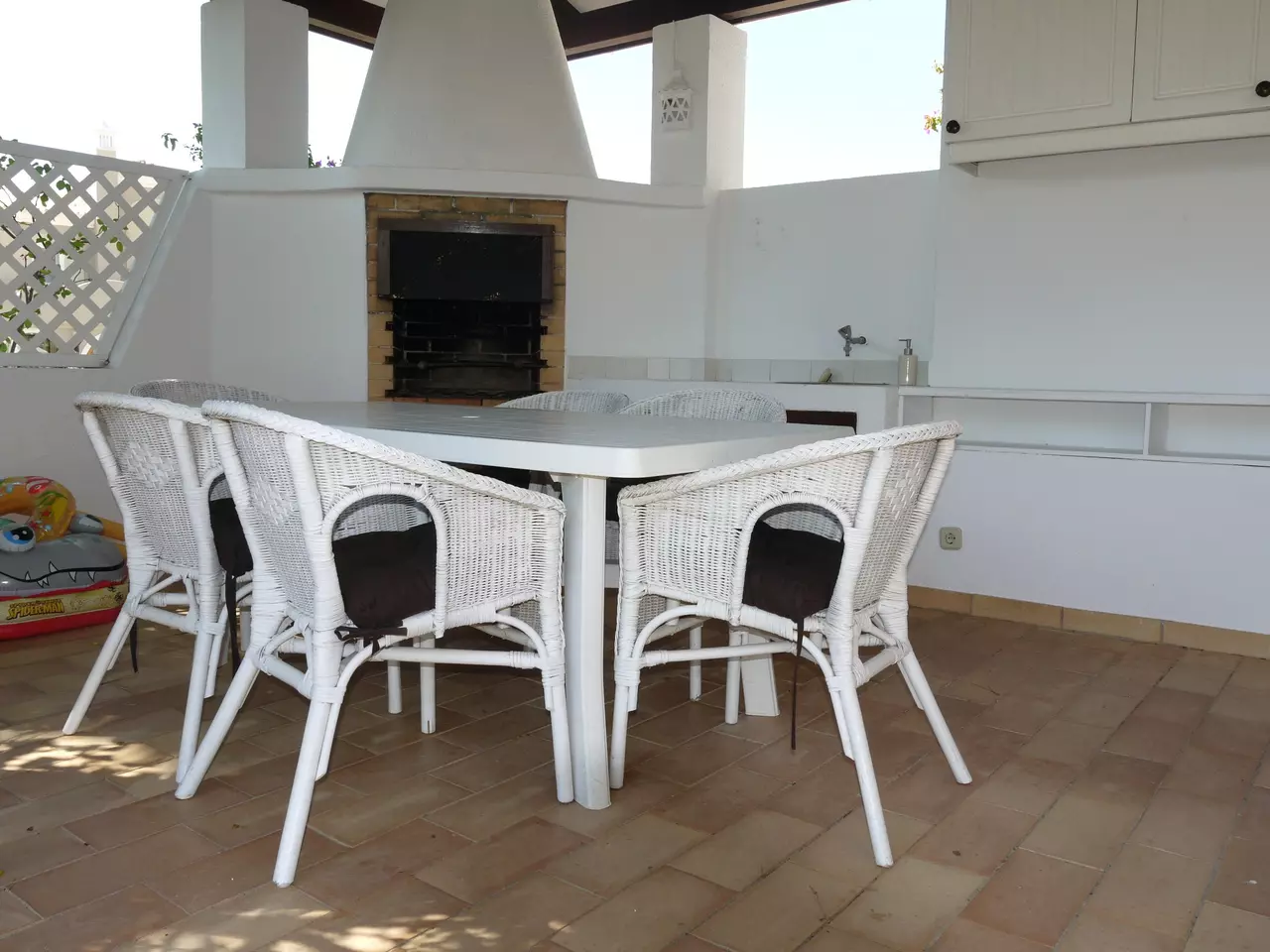 3 Bedroom 2 Bathroom Villa with Pool in Dunas Douradas in Algarve, photo 14 of 20