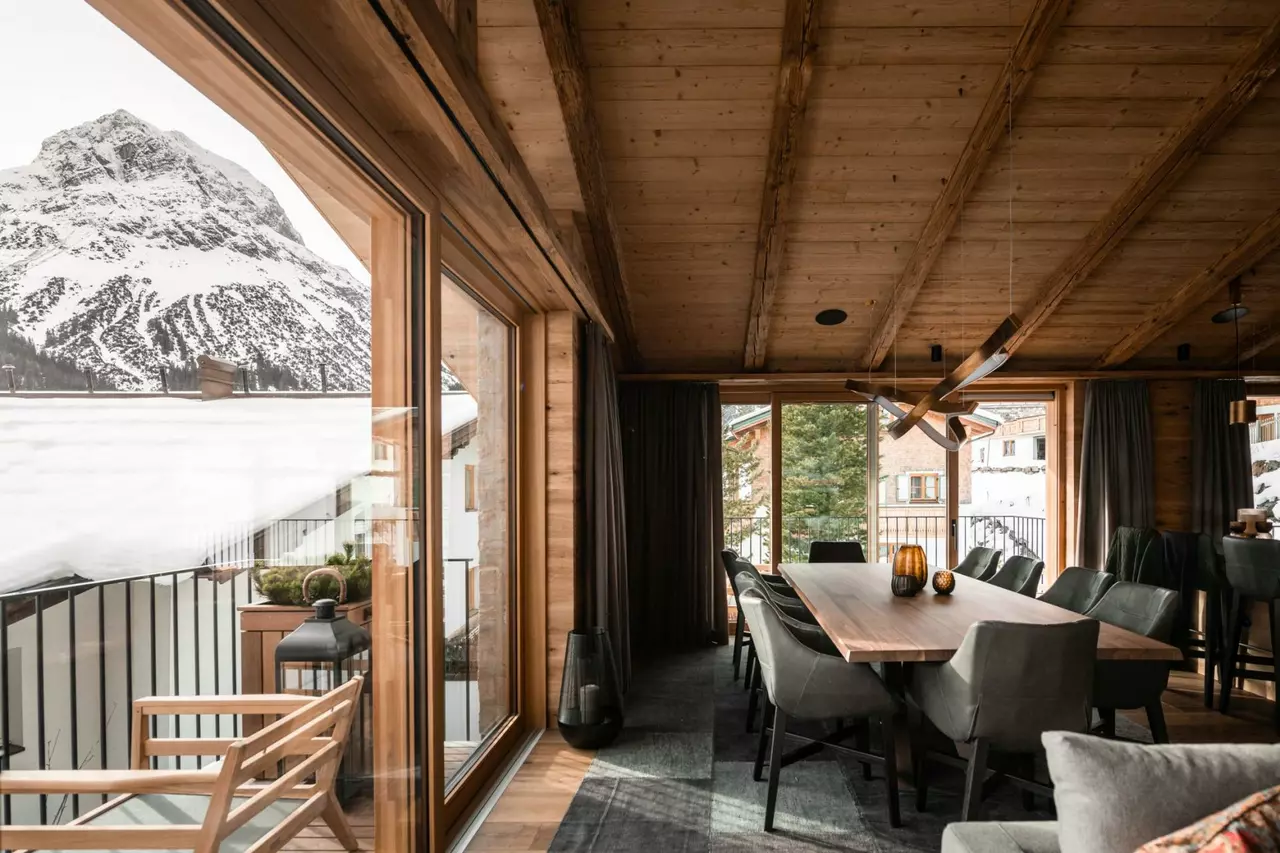 Arla Grand Alpine Home in Lech & Zürs, photo 7 of 20