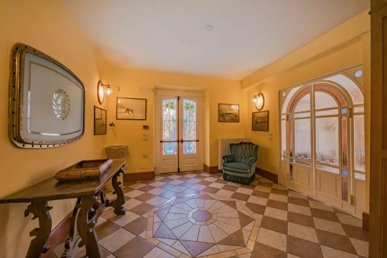 Villa Meridiana in Lake Como, photo 3 of 28