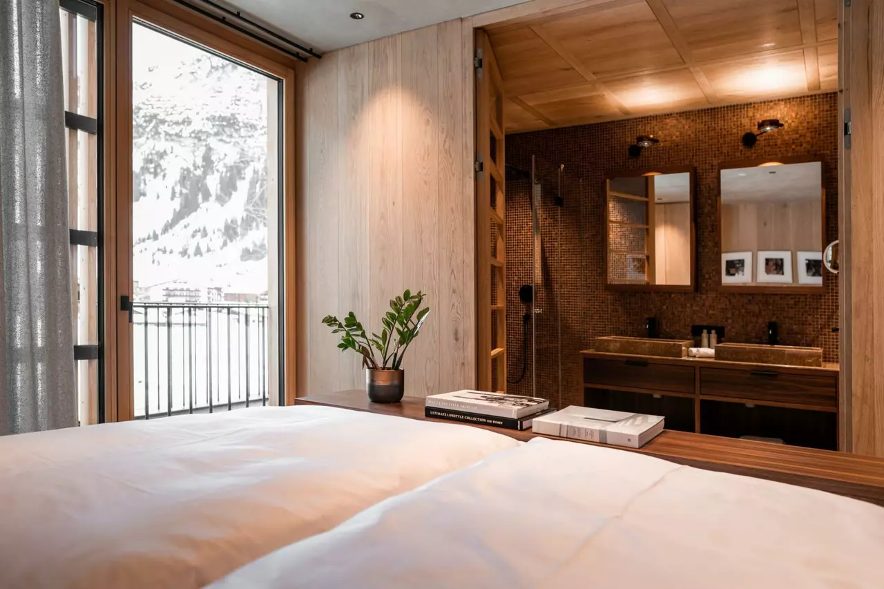 Arla Modern Art Suite in Lech & Zürs, photo 11 of 21