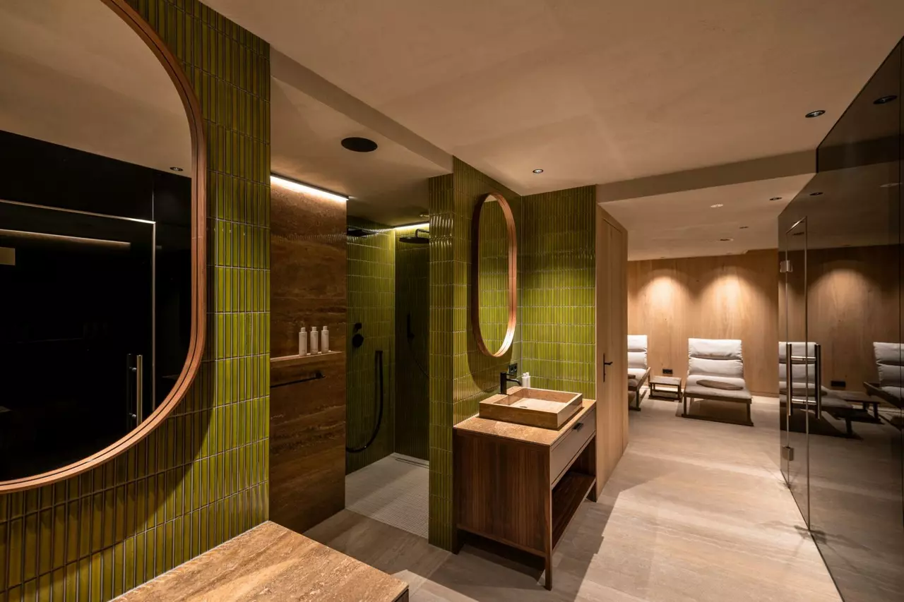 Arla Modern Art Suite in Lech & Zürs, photo 16 of 21