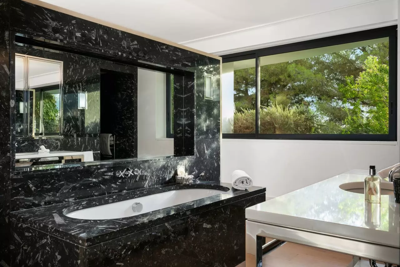 Villa O in Cap Ferrat, photo 39 of 40
