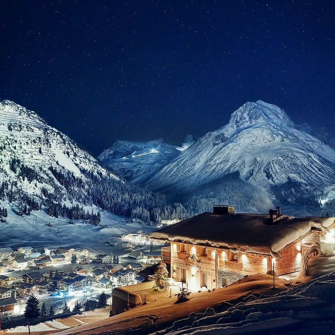 Chalet with Indoor pool and Jacuzzi in Lech in Lech & Zürs, photo 6 of 30