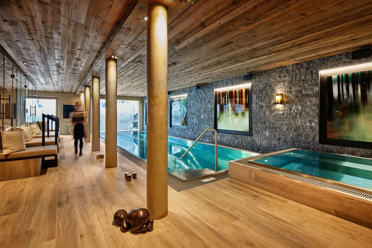 Chalet with Indoor pool and Jacuzzi in Lech in Lech & Zürs, photo 15 of 30