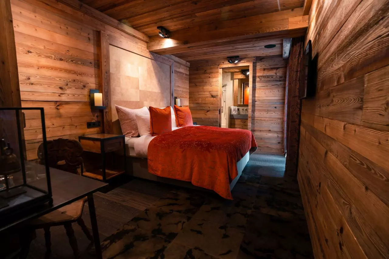 Chalet with Indoor pool and Jacuzzi in Lech in Lech & Zürs, photo 30 of 30