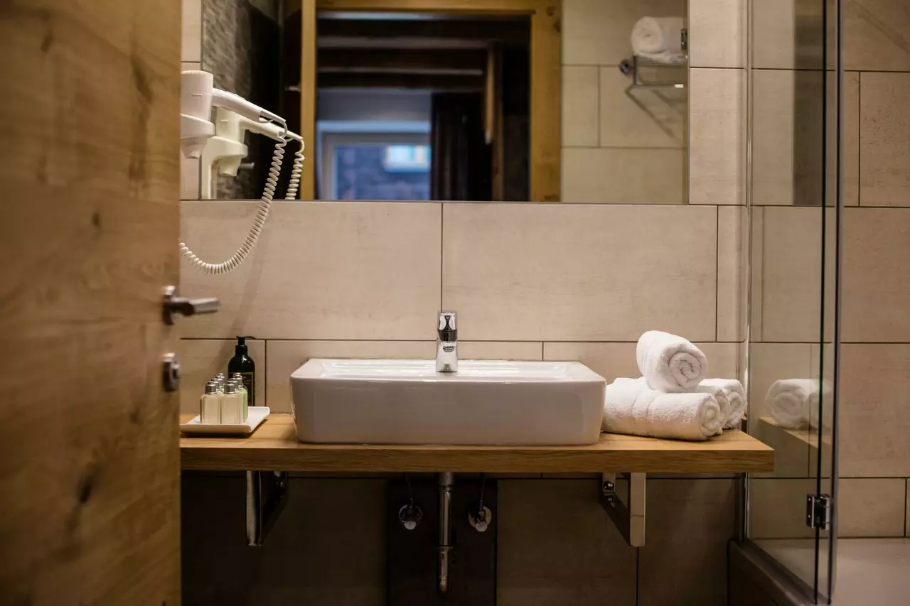 3-Bedroom Chalet Sleeping 8, Sankt Anton am Arlberg in St Anton & Arlberg, photo 11 of 12