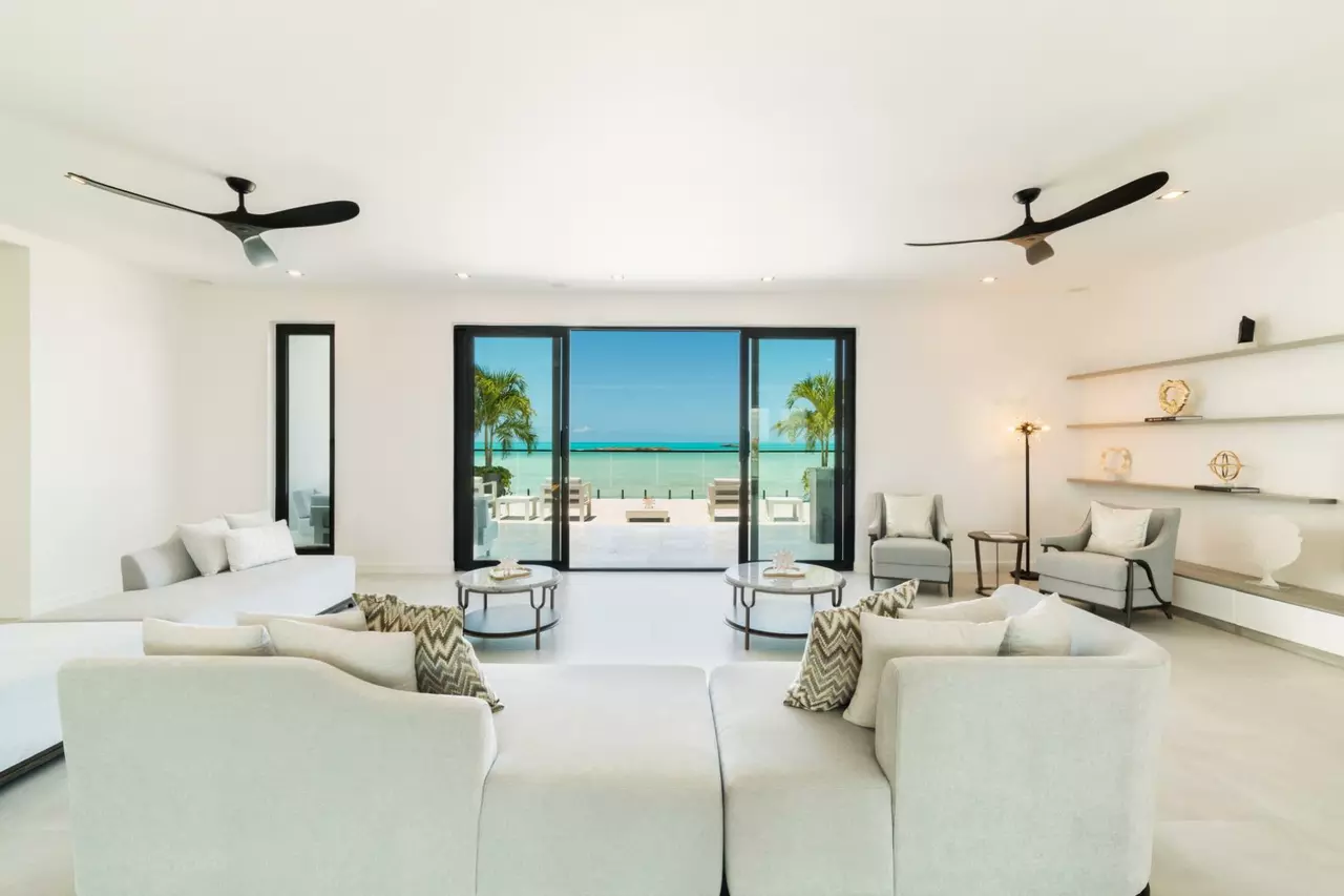 Villa Paradiso del Mar in Turks and Caicos, photo 4 of 38