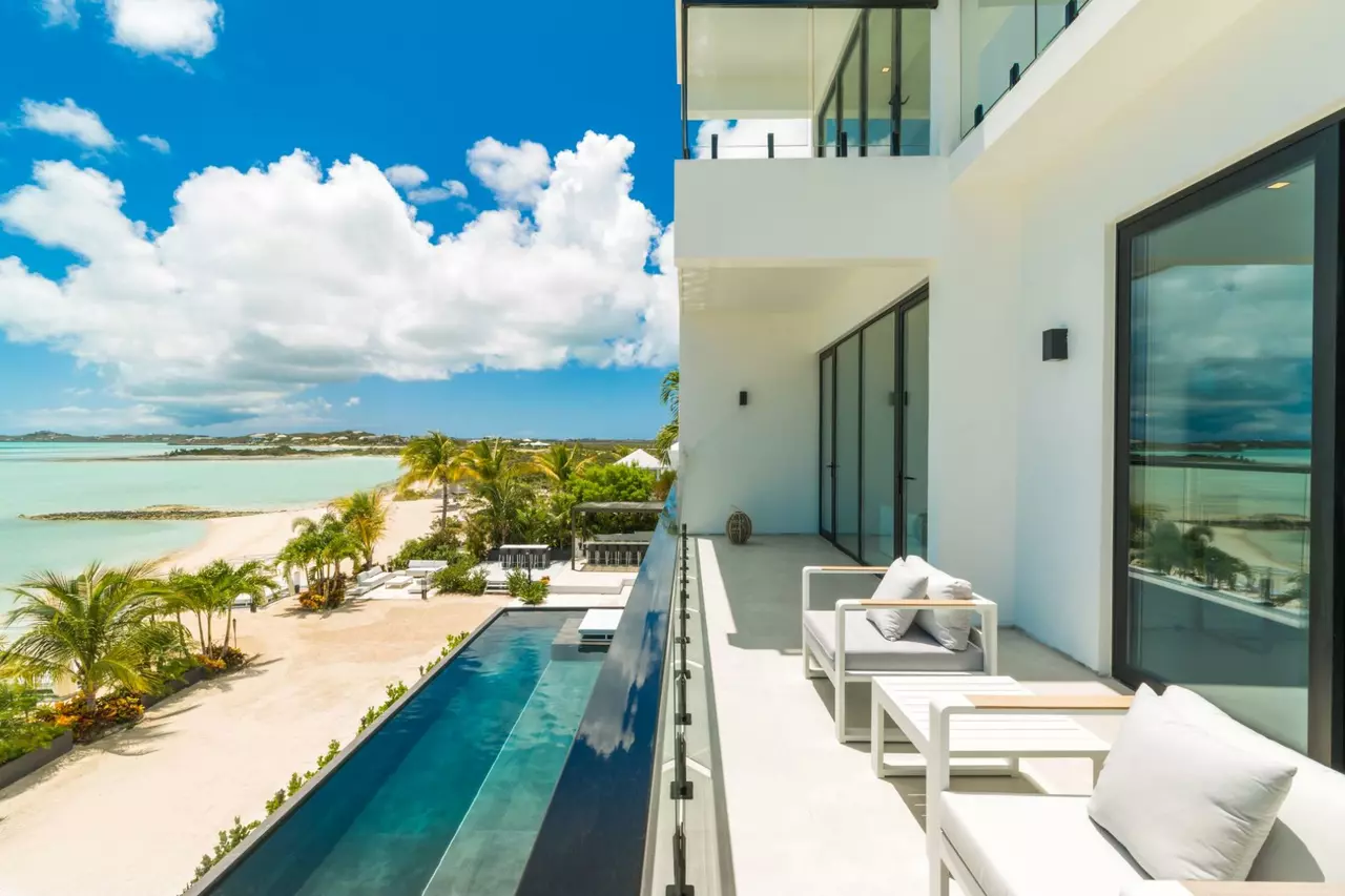 Villa Paradiso del Mar in Turks and Caicos, photo 33 of 38