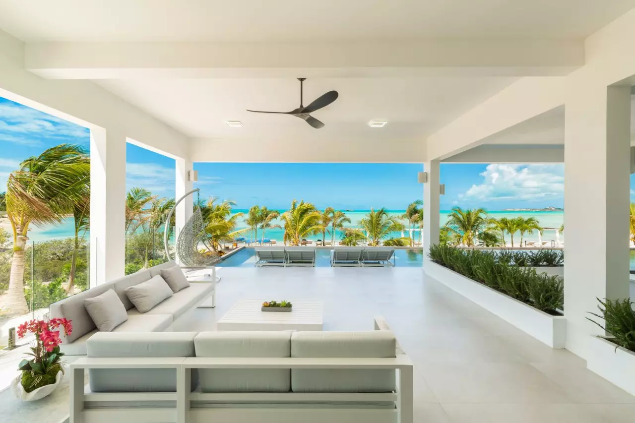 Villa Paradiso del Mar in Turks and Caicos, photo 25 of 38