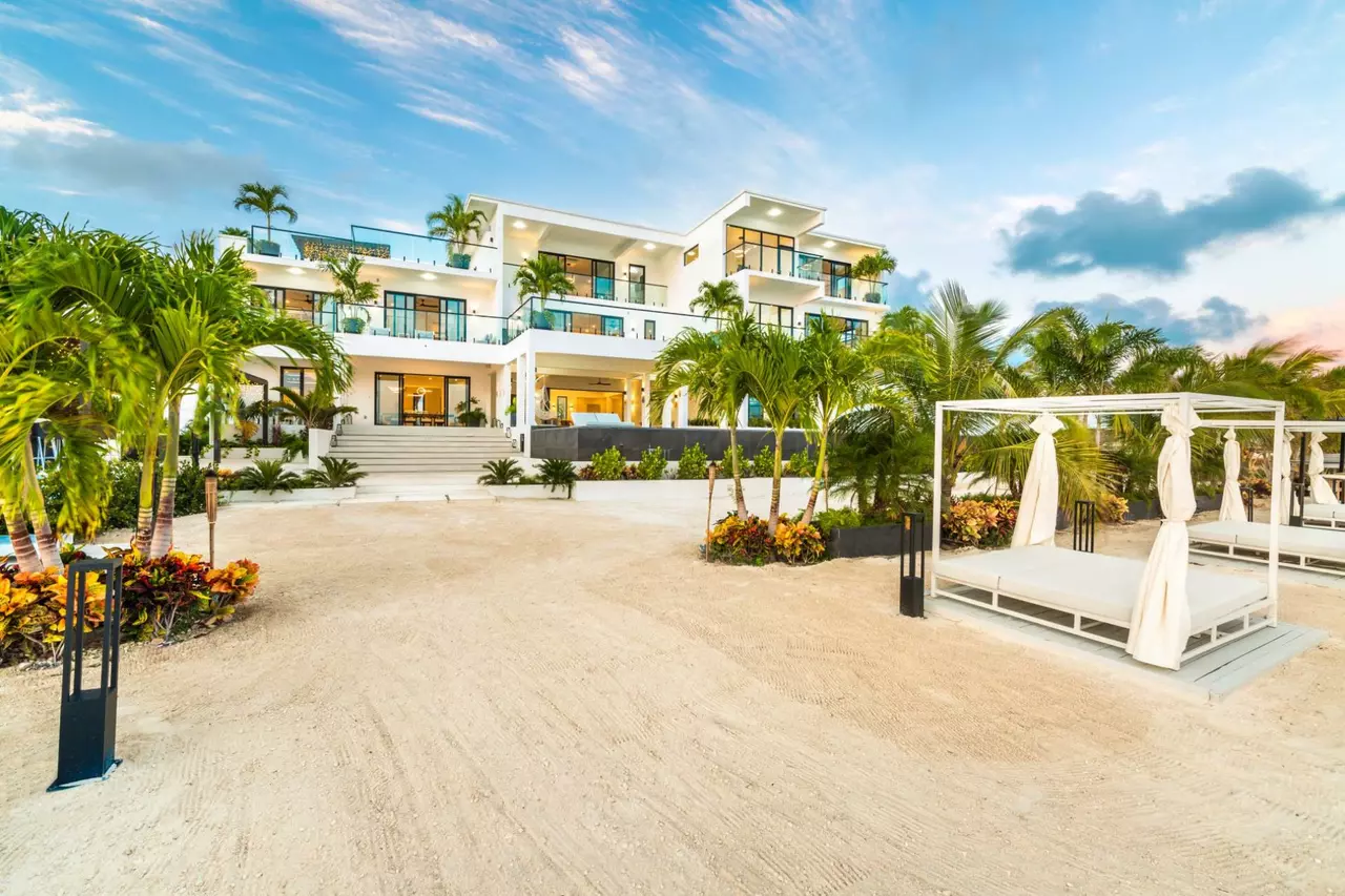 Villa Paradiso del Mar in Turks and Caicos, photo 38 of 38
