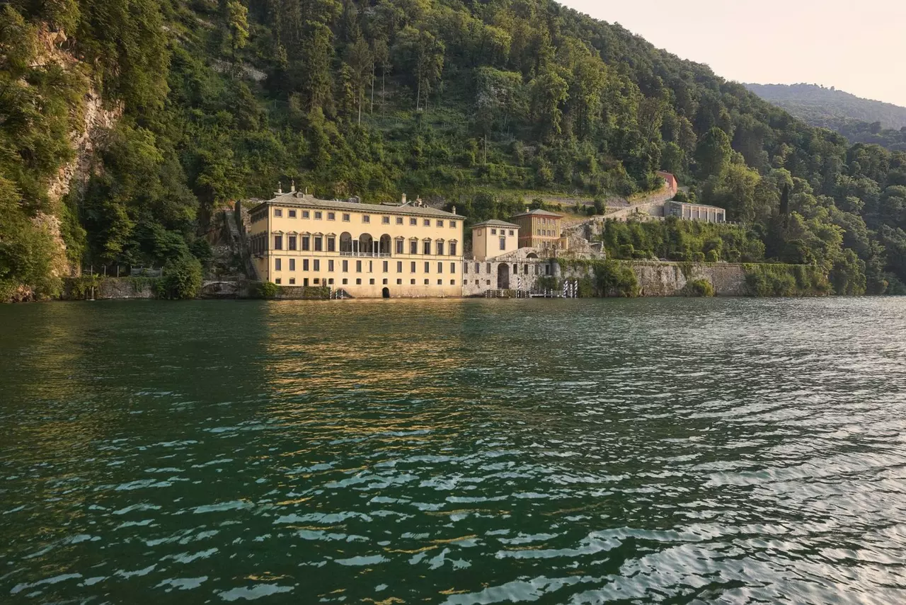 Villa Pliniana in Lake Como, photo 33 of 33