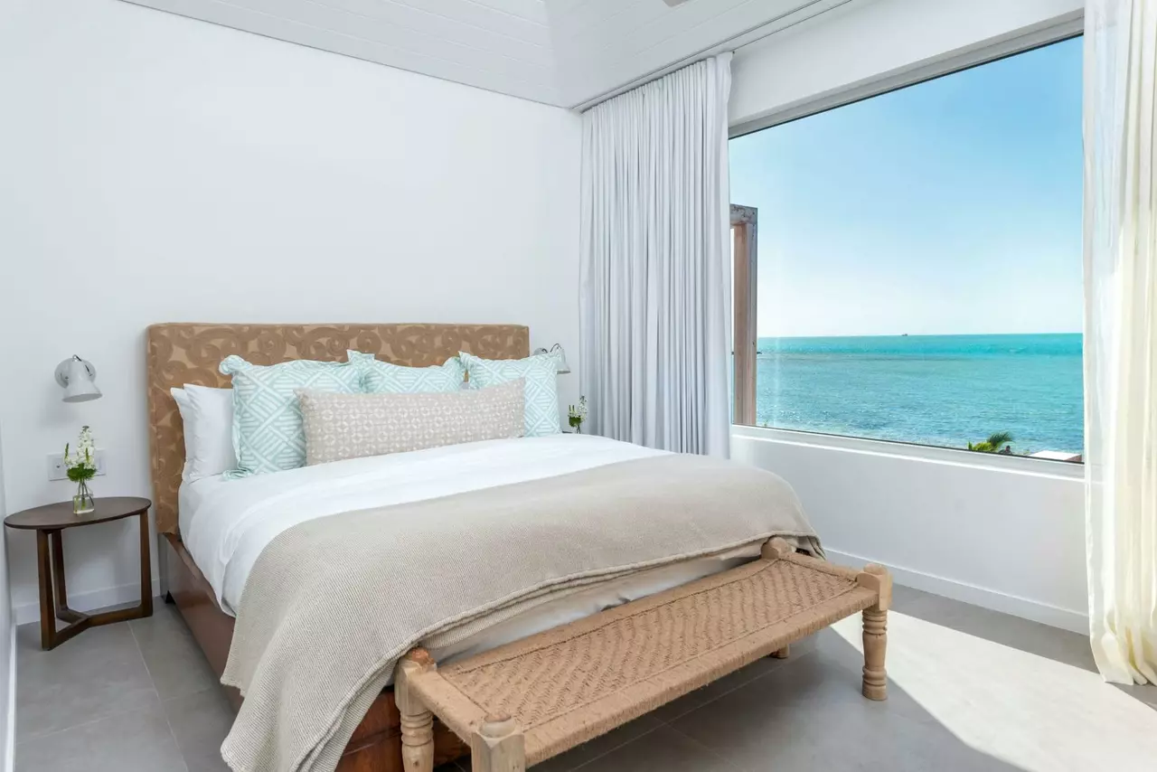 Beach Enclave Long Bay Beachfront Villa in Turks and Caicos, photo 17 of 25