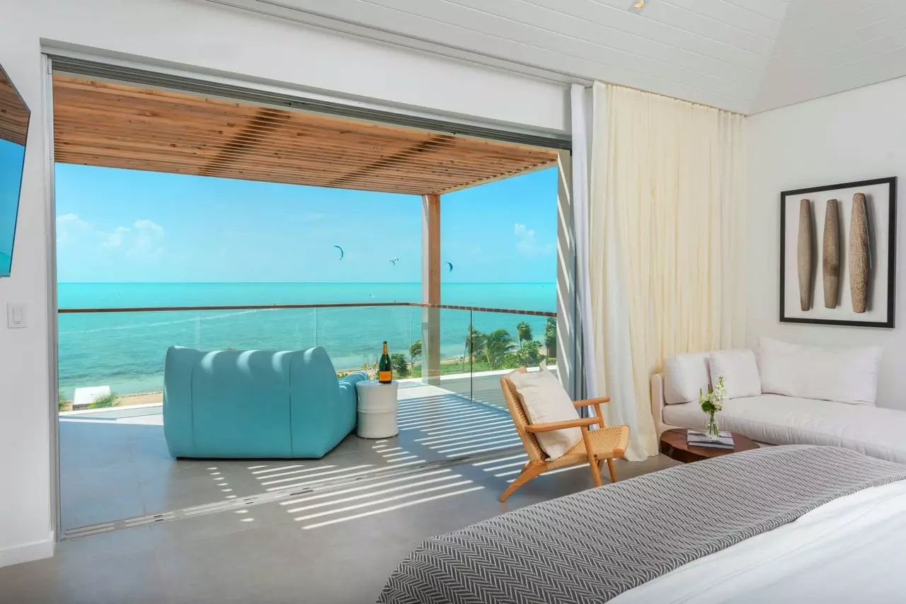 Beach Enclave Long Bay Beachfront Villa in Turks and Caicos, photo 11 of 25