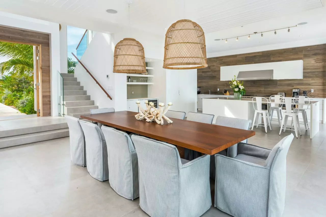 Beach Enclave Long Bay Beachfront Villa in Turks and Caicos, photo 15 of 25