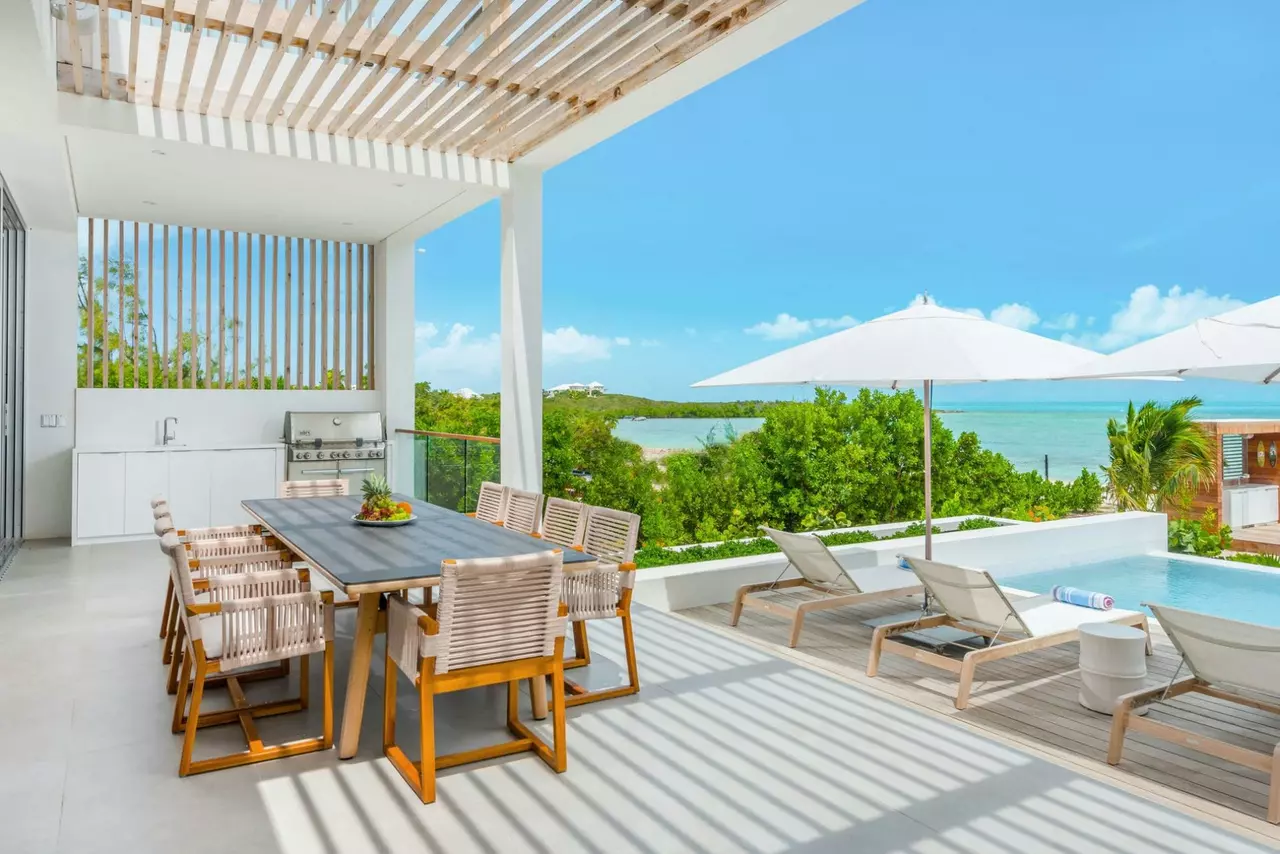 Beach Enclave Long Bay Beachfront Villa in Turks and Caicos, photo 16 of 25