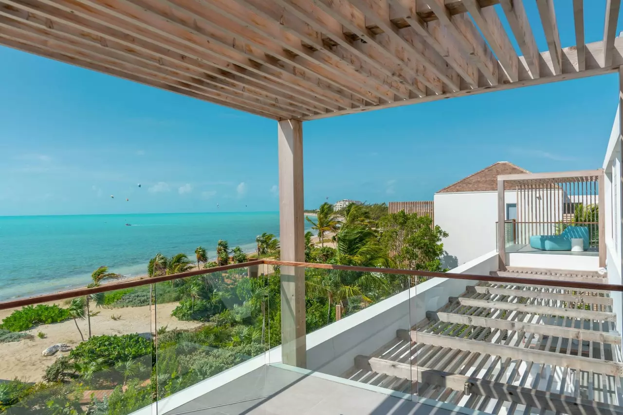 Beach Enclave Long Bay Beachfront Villa in Turks and Caicos, photo 7 of 25
