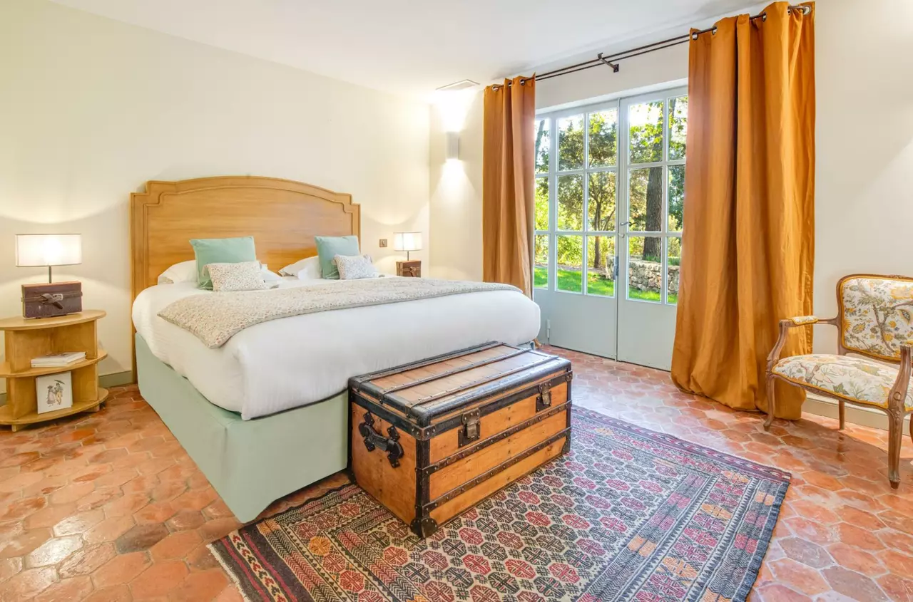 Villa Jasso in Provence, photo 13 of 16