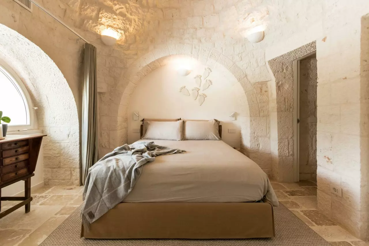 Trullo delle Dame in Apulia (Puglia), photo 35 of 40