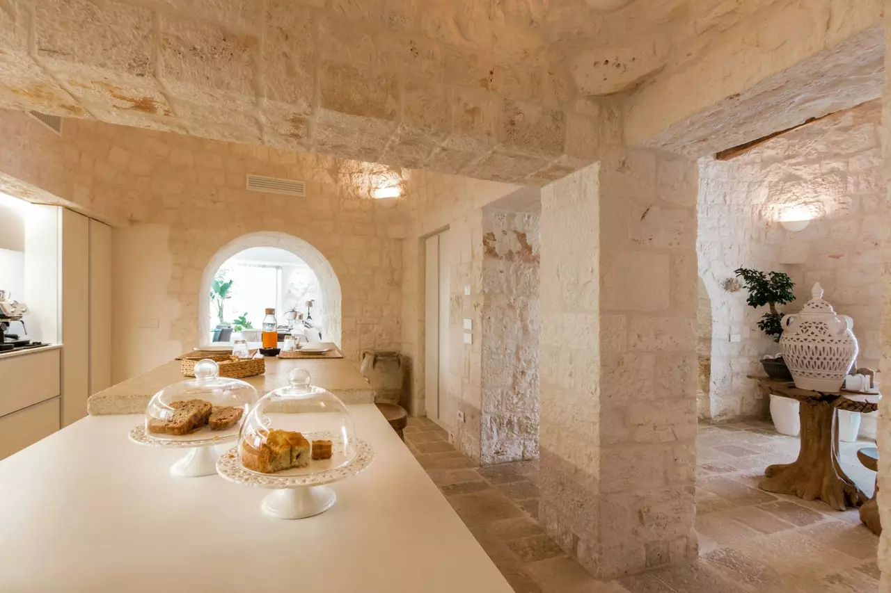 Trullo delle Dame in Apulia (Puglia), photo 19 of 40