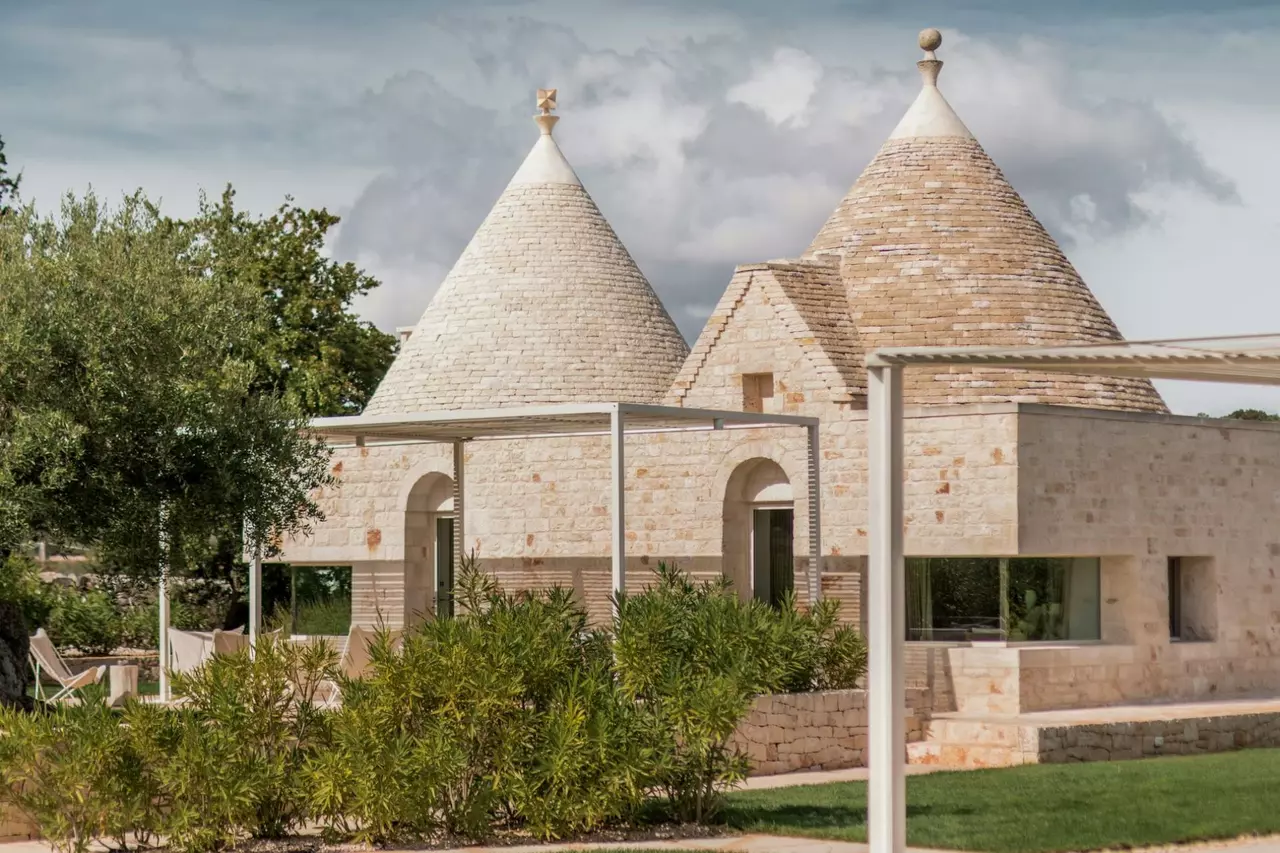 Trullo delle Dame in Apulia (Puglia), photo 16 of 40