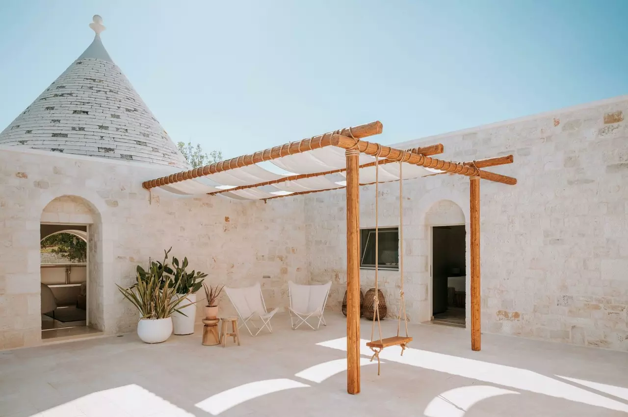 Trullo dei Pumi in Apulia (Puglia), photo 21 of 31