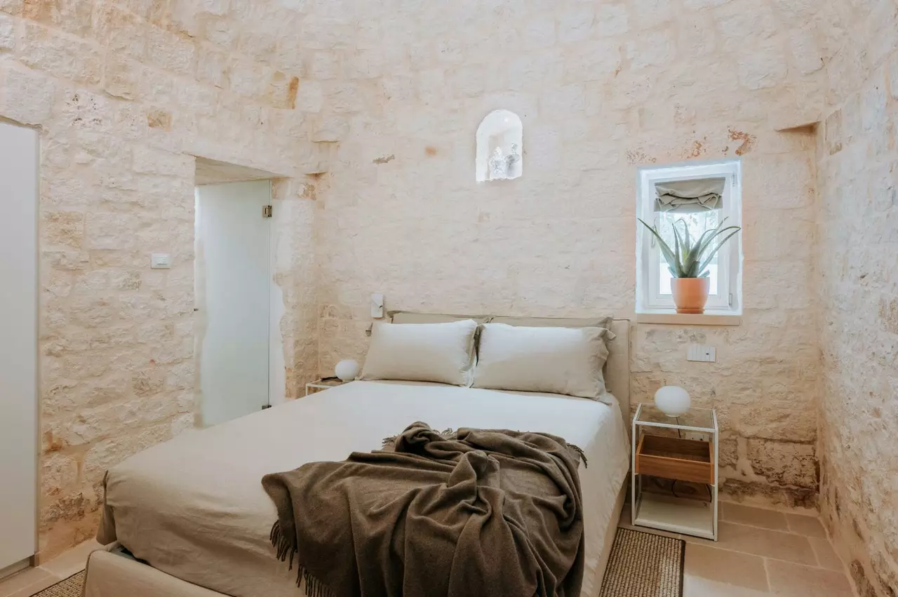 Trullo dei Pumi in Apulia (Puglia), photo 22 of 31