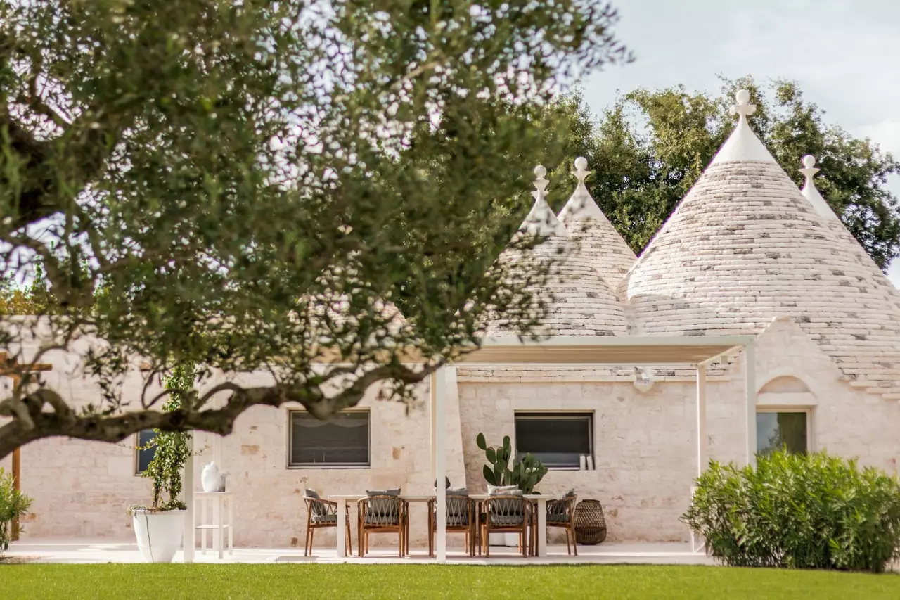 Trullo dei Pumi in Apulia (Puglia), photo 30 of 31