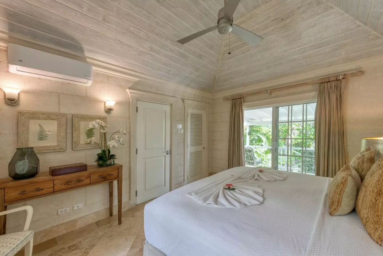 Bluff House and Cottage in Barbados, photo 8 of 48