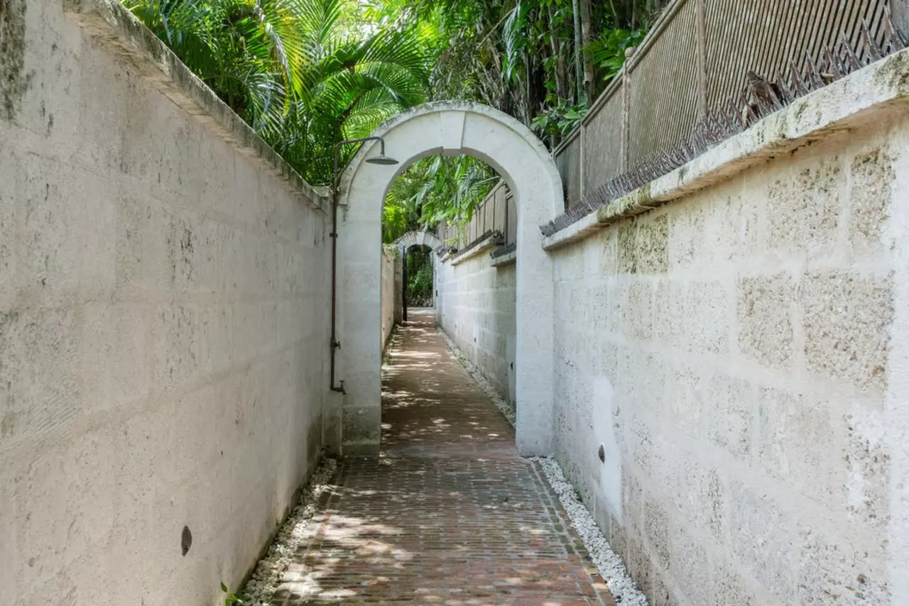 Bluff House and Cottage in Barbados, photo 42 of 48