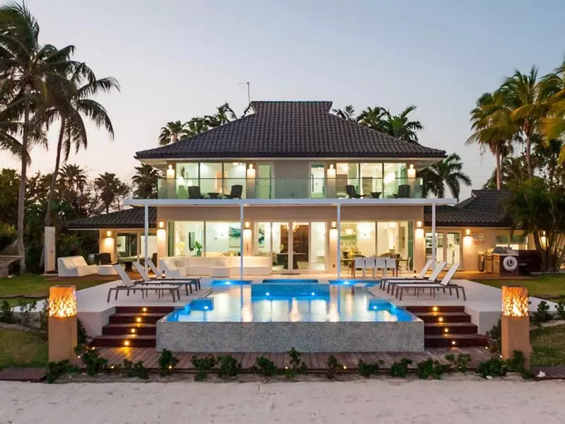 Black Urchin Residence One in Other Caribbean Islands