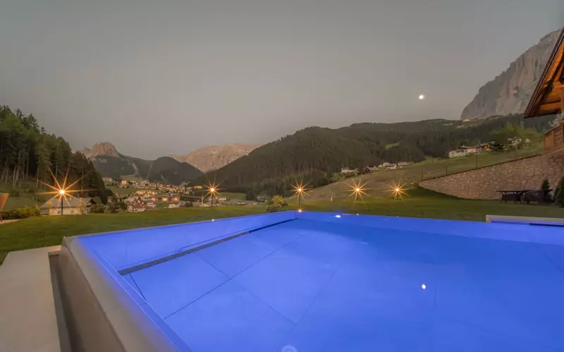 Chalet Sella Ronda in Italian Alps, photo 5 of 43