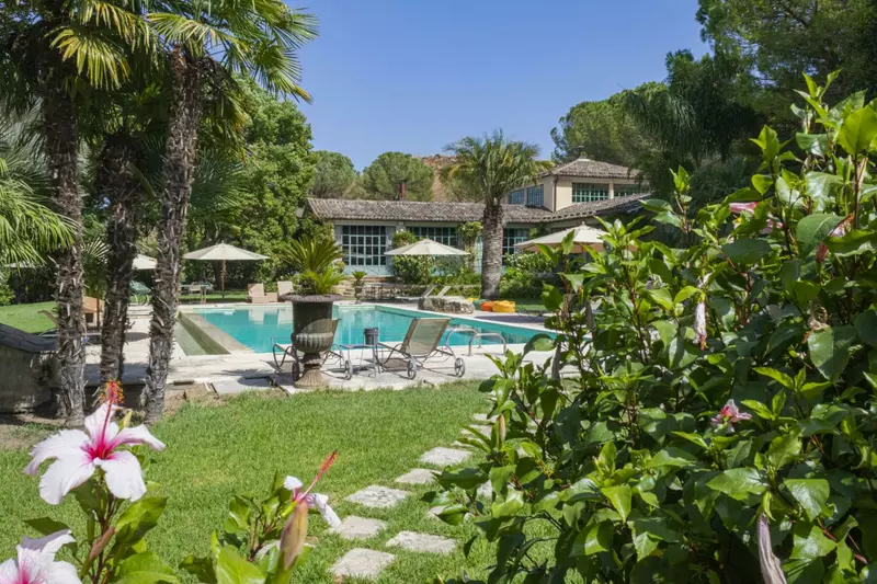 Villa Aranjaya in Southern Europe